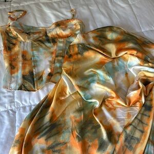Two piece skirt set